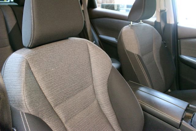 Used 2021 Nissan Rogue S FWD image 11