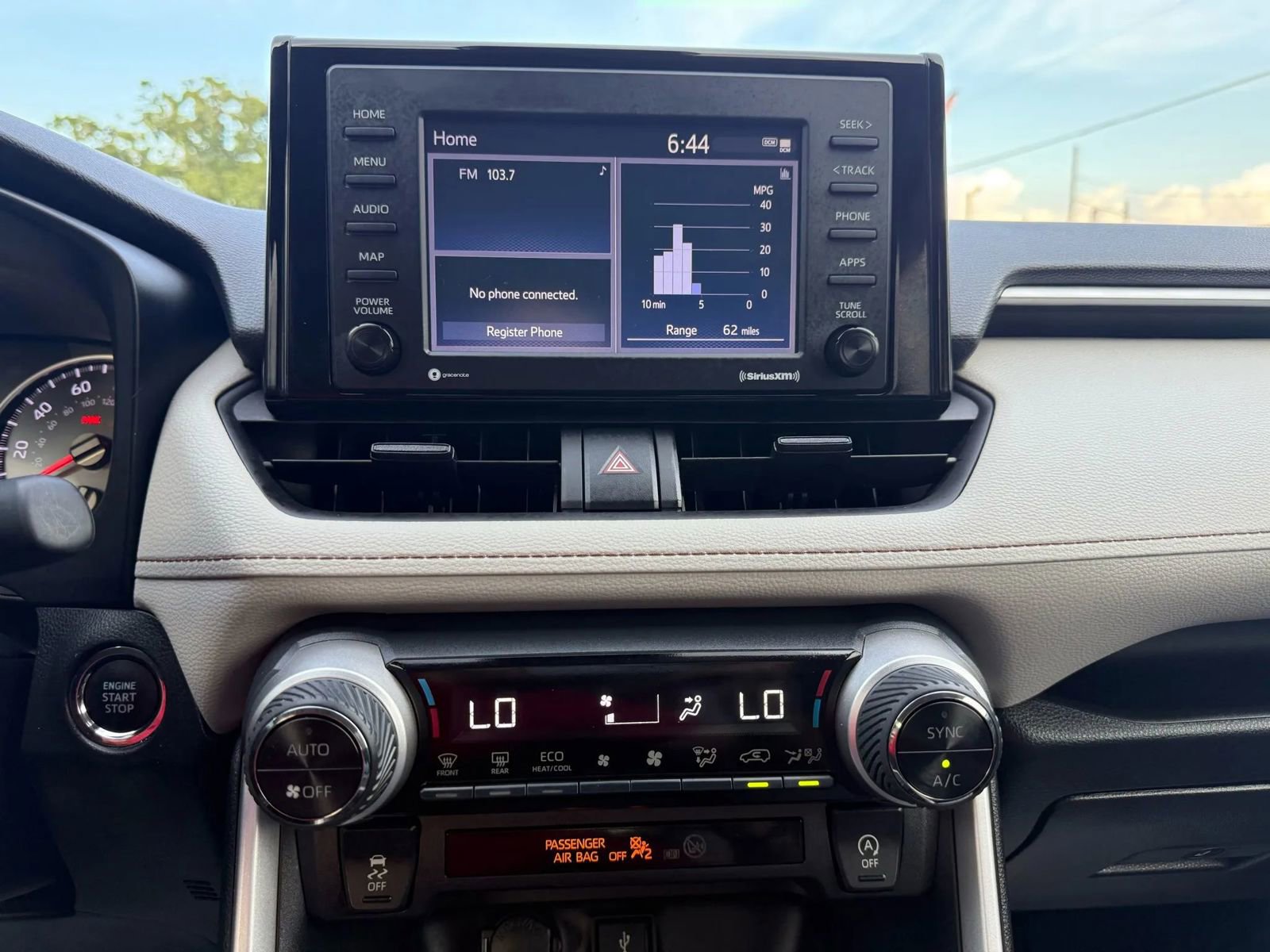 Used 2022 Toyota RAV4 XLE image 17