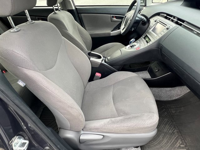 Used 2013 Toyota Prius Three image 14