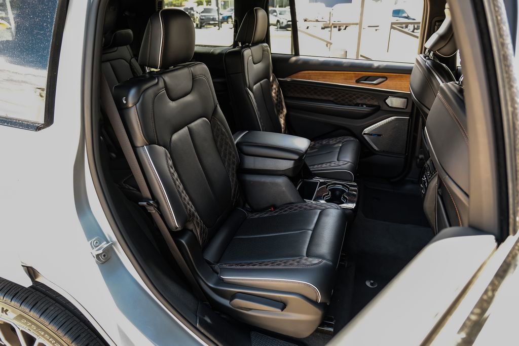 Used 2023 Jeep Grand Cherokee L Summit image 49