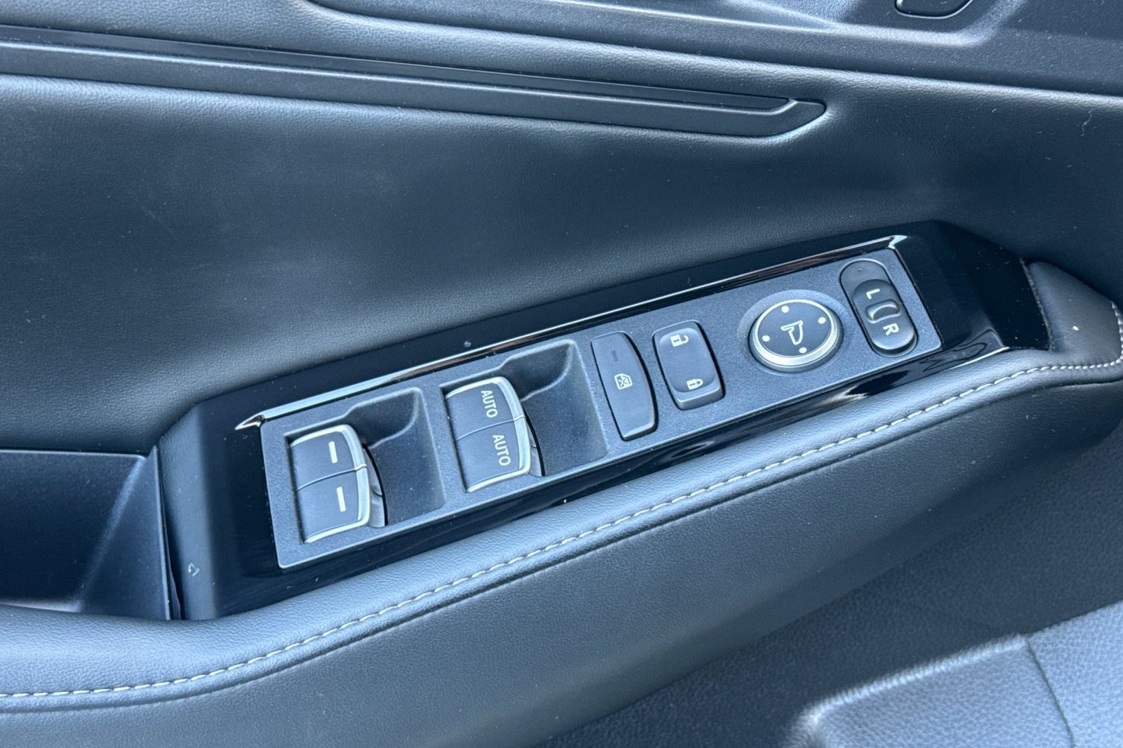 Used 2024 Honda Accord Touring image 14
