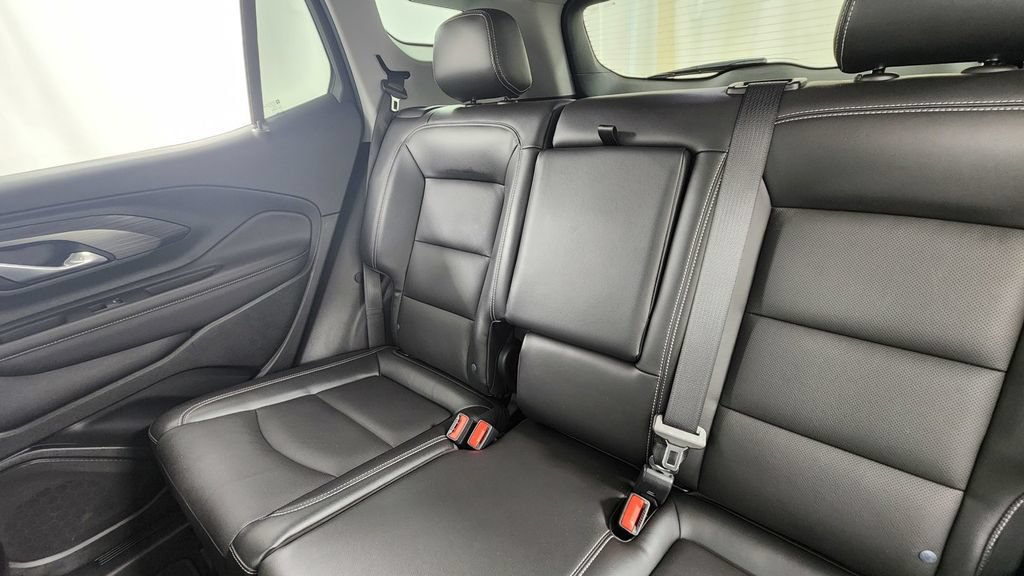 Used 2022 GMC Terrain SLT w/ LPO, Roadside Safety Package AWD/4WD image 14