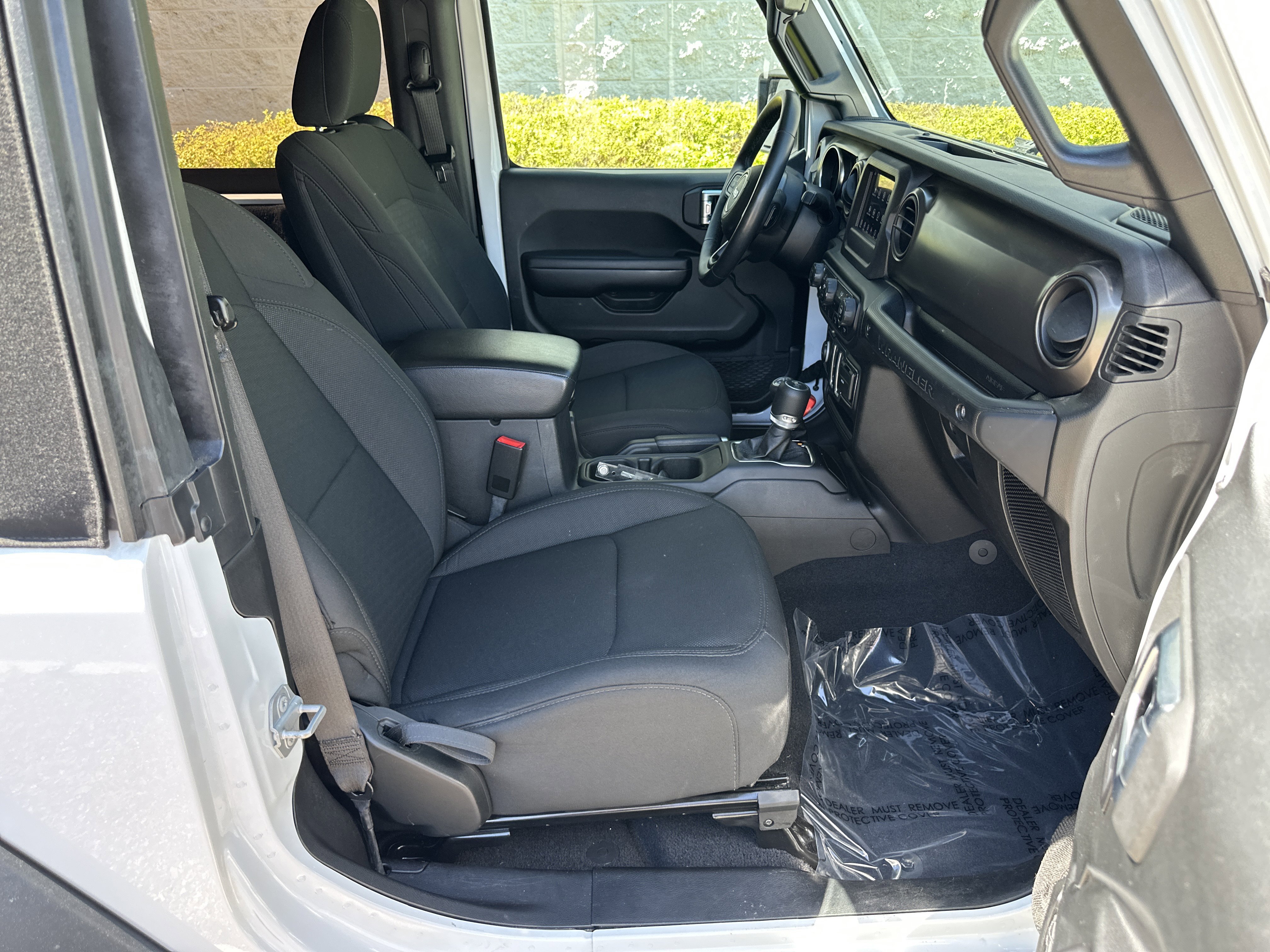 Used 2020 Jeep Wrangler Sport AWD/4WD image 21