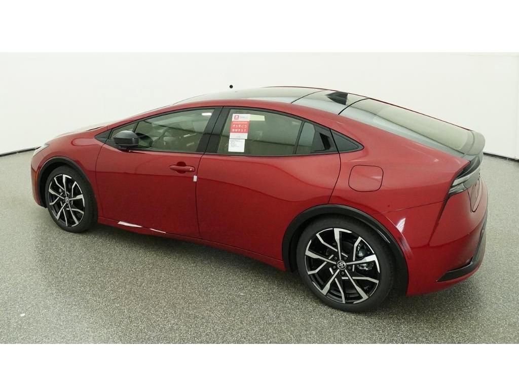 New 2026 Toyota Prius Plug-In Hybrid FWD image 5
