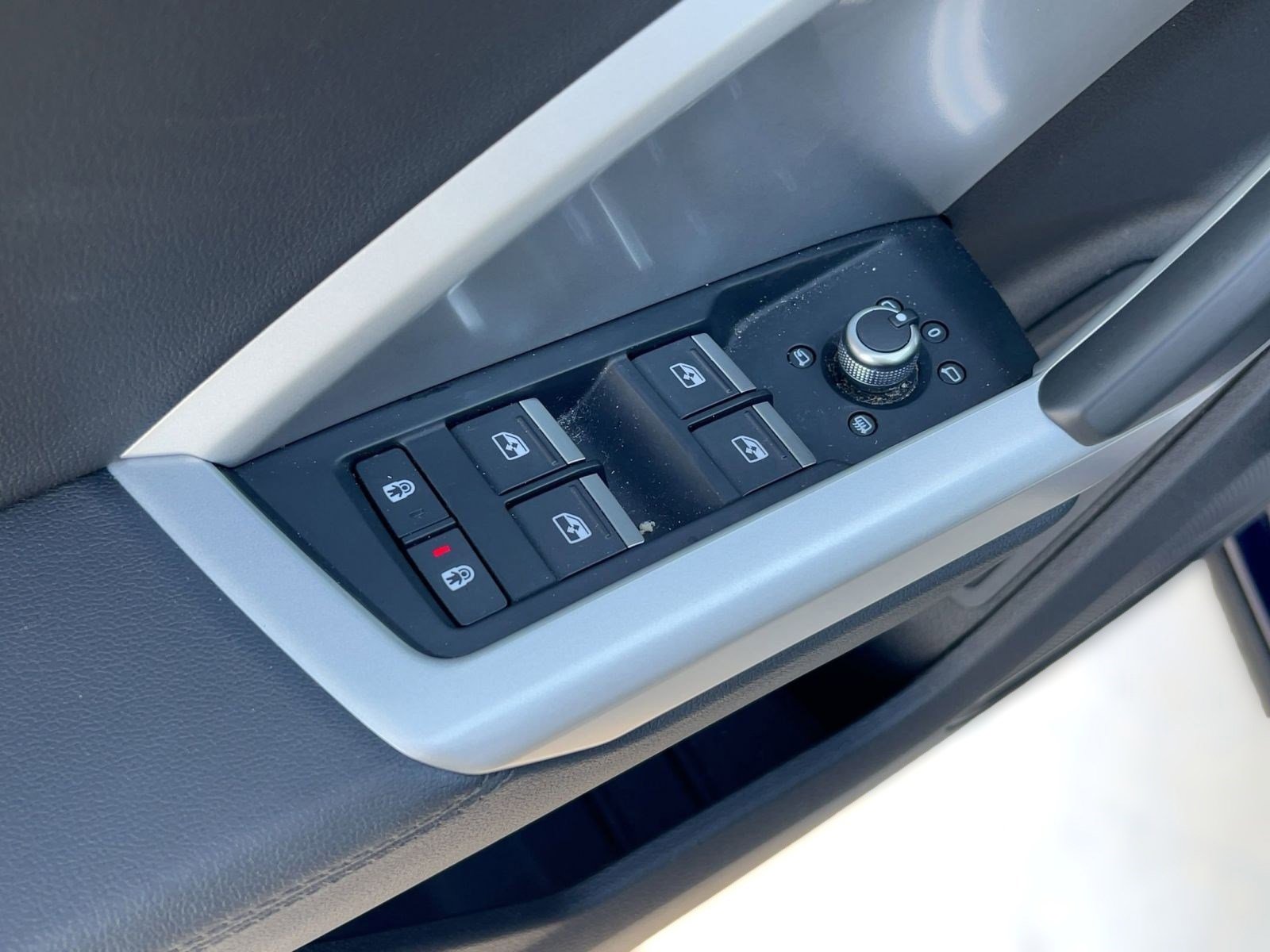 Certified 2023 Audi Q3 2.0T Premium Plus w/ Premium Plus Package image 20