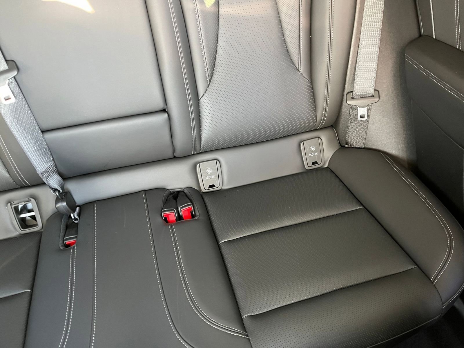 Used 2024 Buick Envision Preferred image 37