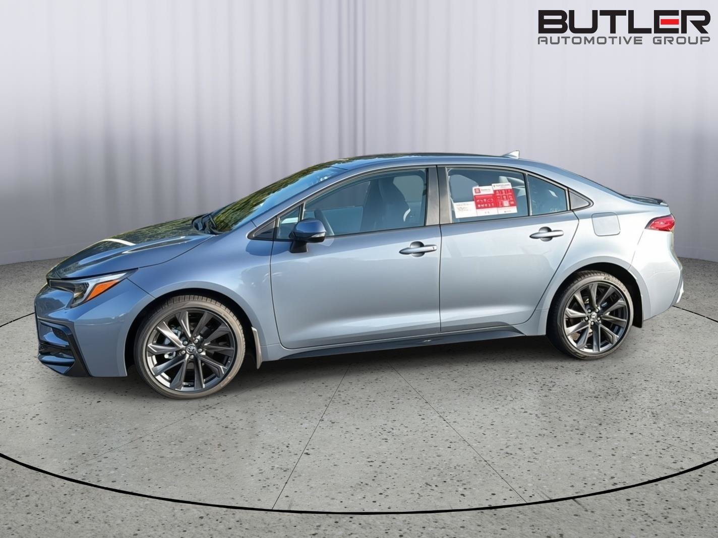 New 2026 Toyota Corolla SE FWD image 3