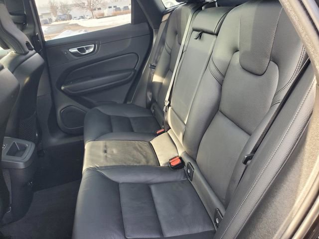 Certified 2025 Volvo XC60 B5 Plus image 34