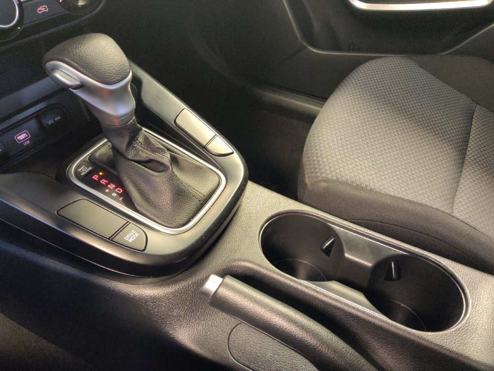 Used 2021 Kia Soul LX FWD image 26