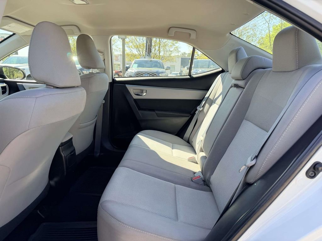 Used 2016 Toyota Corolla LE image 16