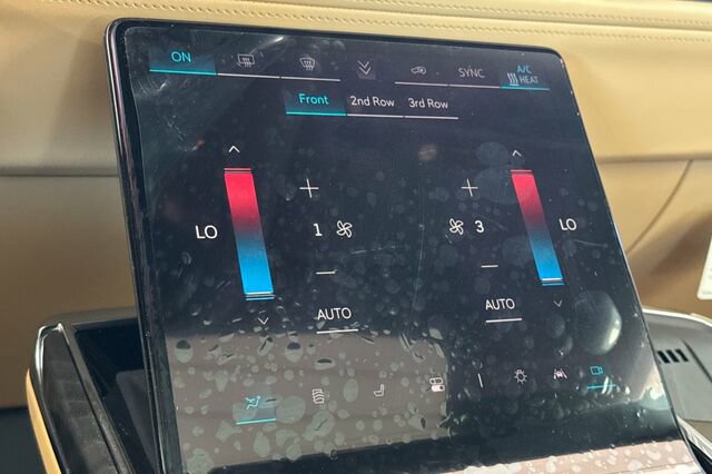 New 2025 Cadillac Escalade IQ Sport 2 w/ LPO, ONYX Package image 23