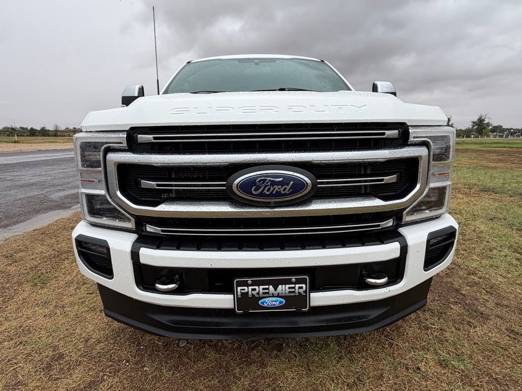 Used 2022 Ford F250 Platinum w/ FX4 Off-Road Package AWD/4WD image 2