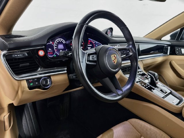 Used 2023 Porsche Panamera 4 Platinum Edition w/ Assistance Package AWD/4WD image 19