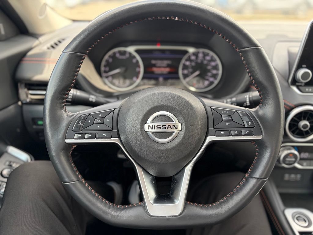 Used 2023 Nissan Sentra SR w/ SR Premium Package FWD image 24