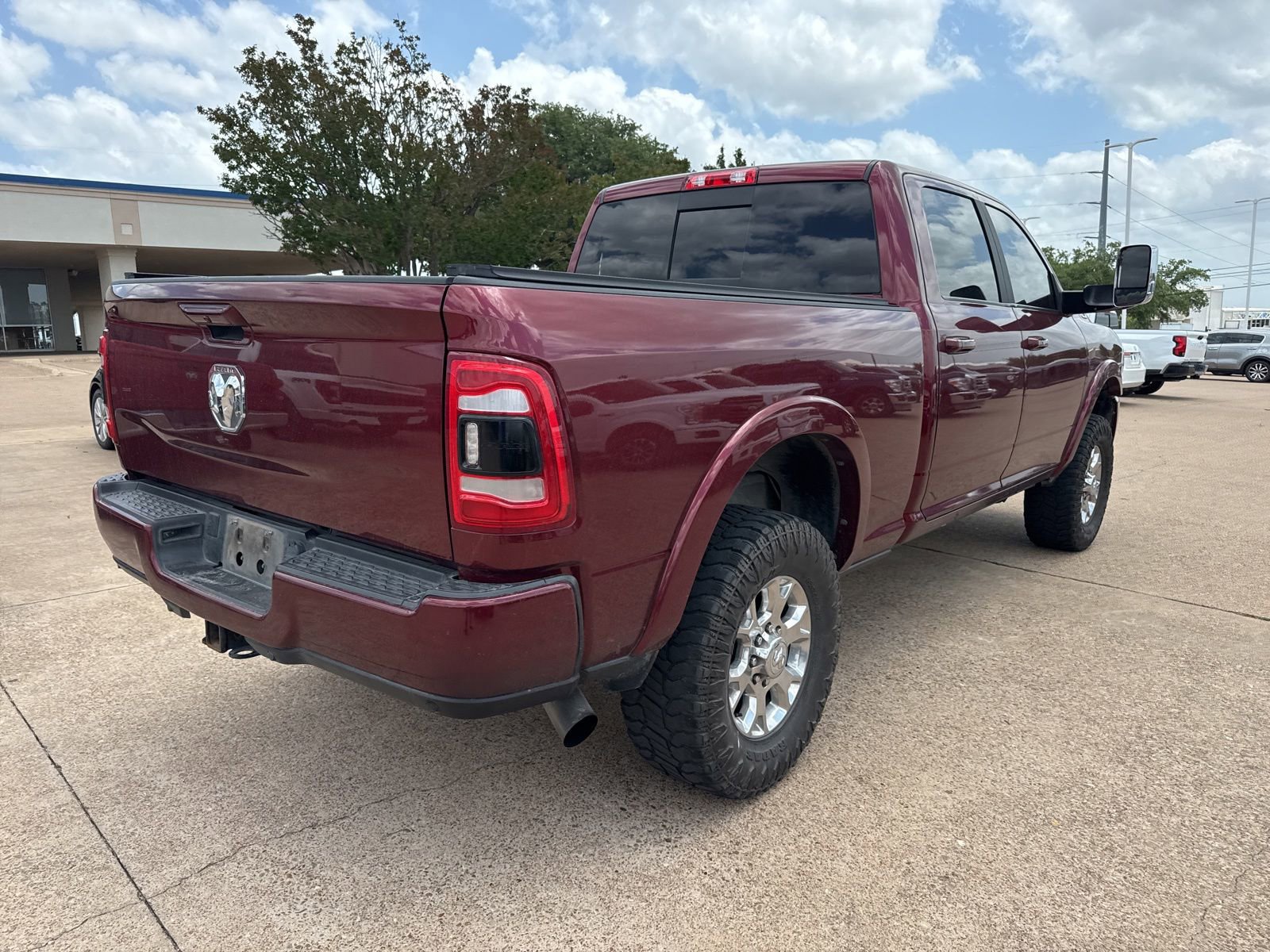 Used 2022 RAM 2500 Laramie AWD/4WD image 4