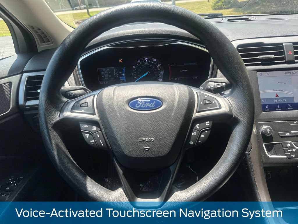 Used 2020 Ford Fusion SE FWD image 18