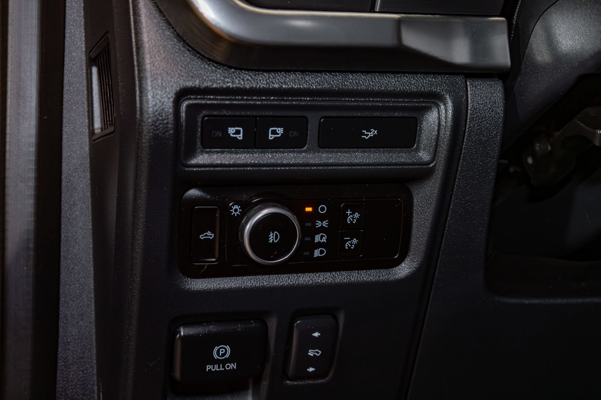 Used 2023 Ford F150 Lariat AWD/4WD image 16