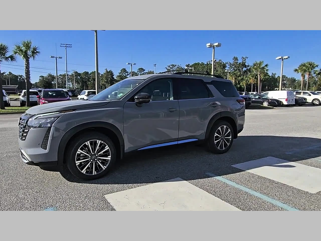 New 2026 Nissan Pathfinder Platinum FWD image 23