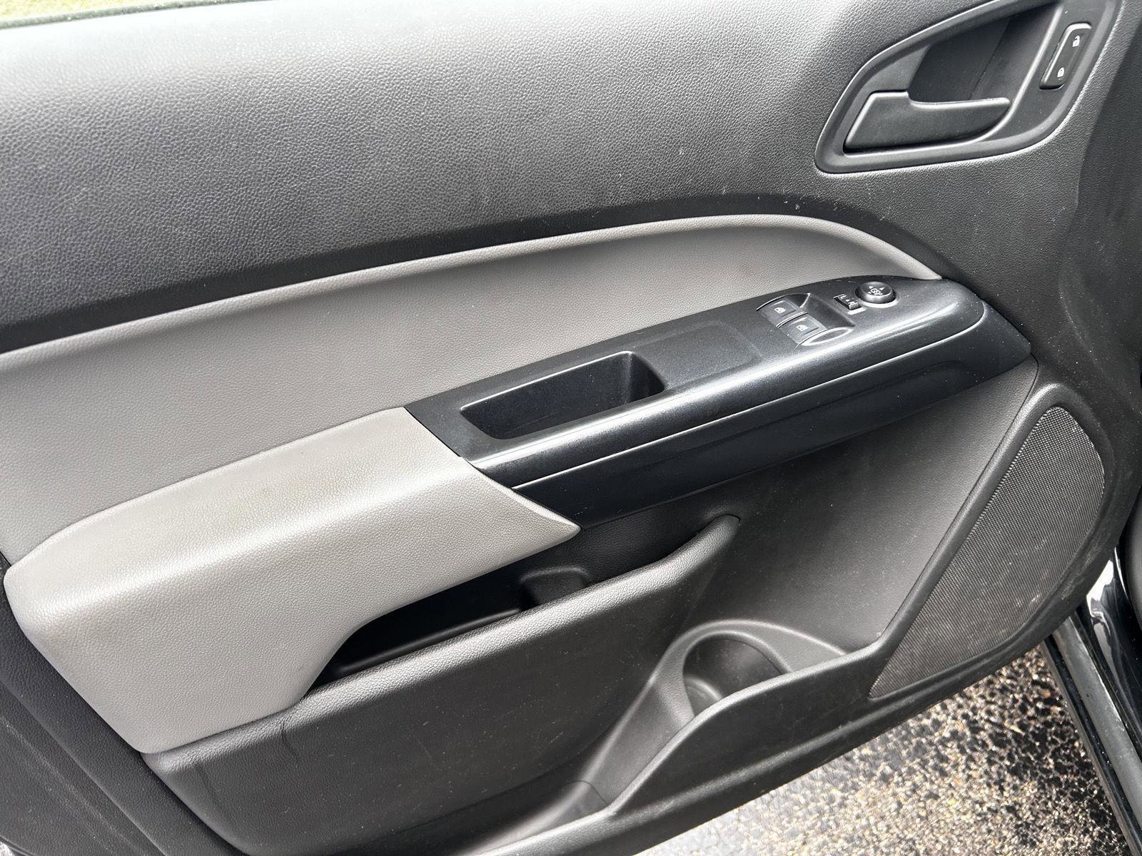 Used 2018 Chevrolet Colorado W/T w/ WT Convenience Package image 10