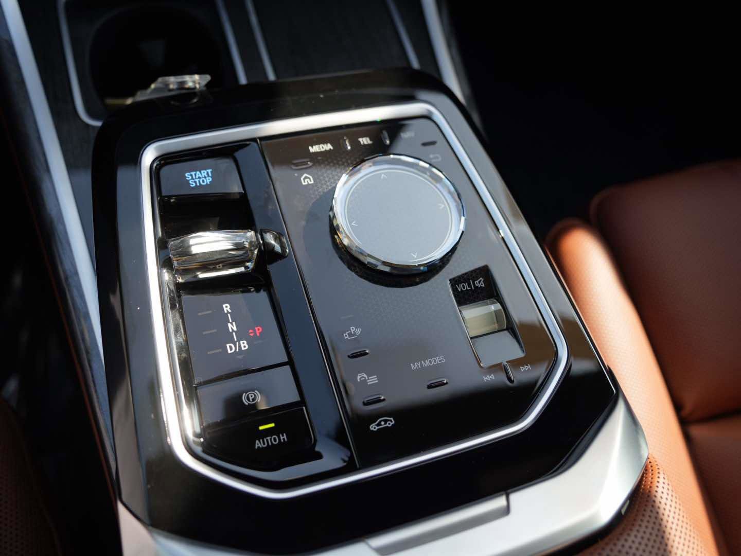 Used 2025 BMW i7 xDrive60 image 23