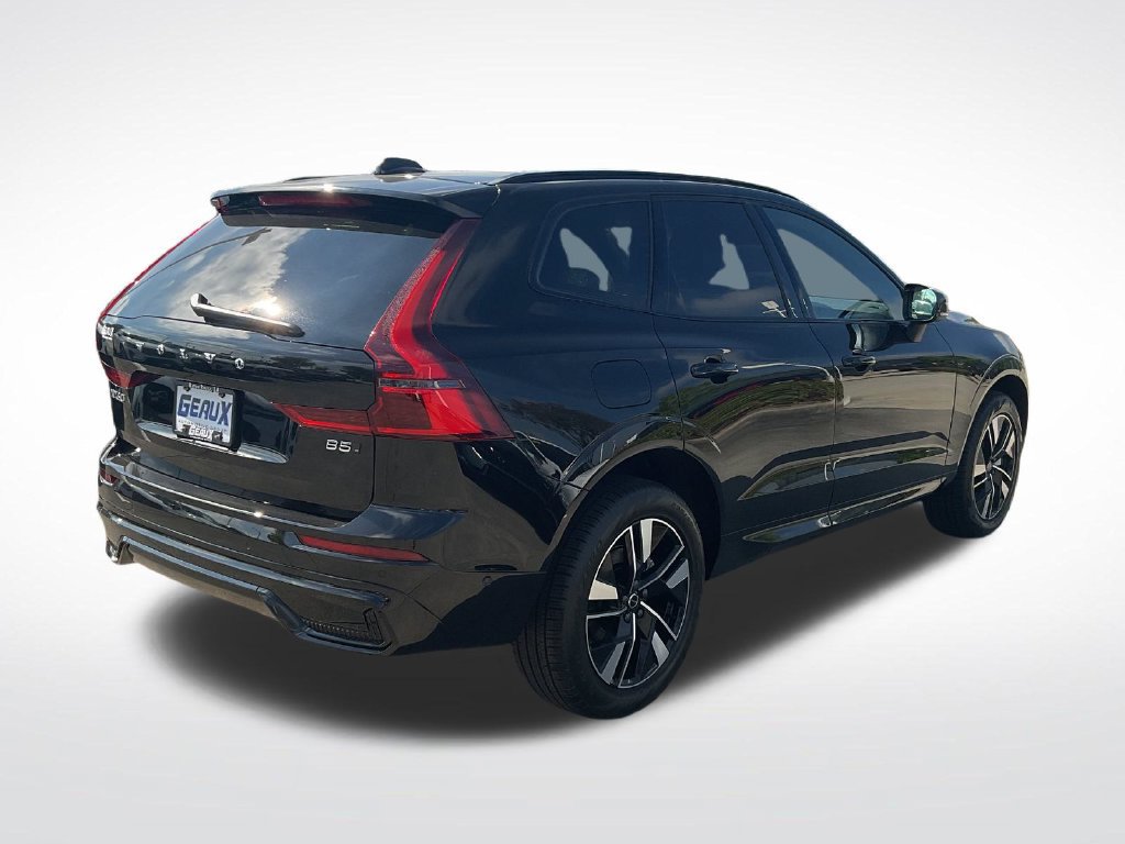 New 2027 Volvo XC60 B5 Plus AWD/4WD image 7