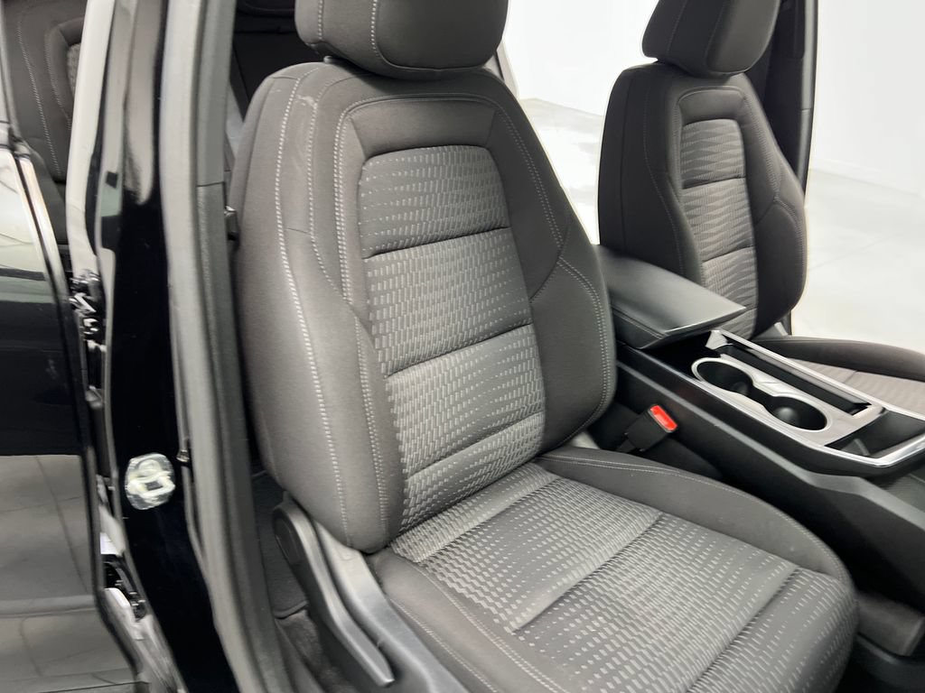 Used 2025 Chevrolet Equinox LT AWD/4WD image 28