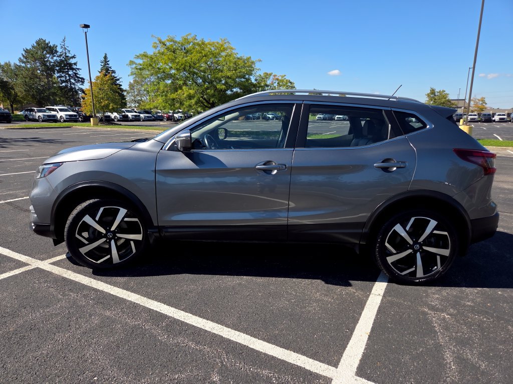 Used 2021 Nissan Rogue Sport SL w/ Premium Package AWD/4WD image 24