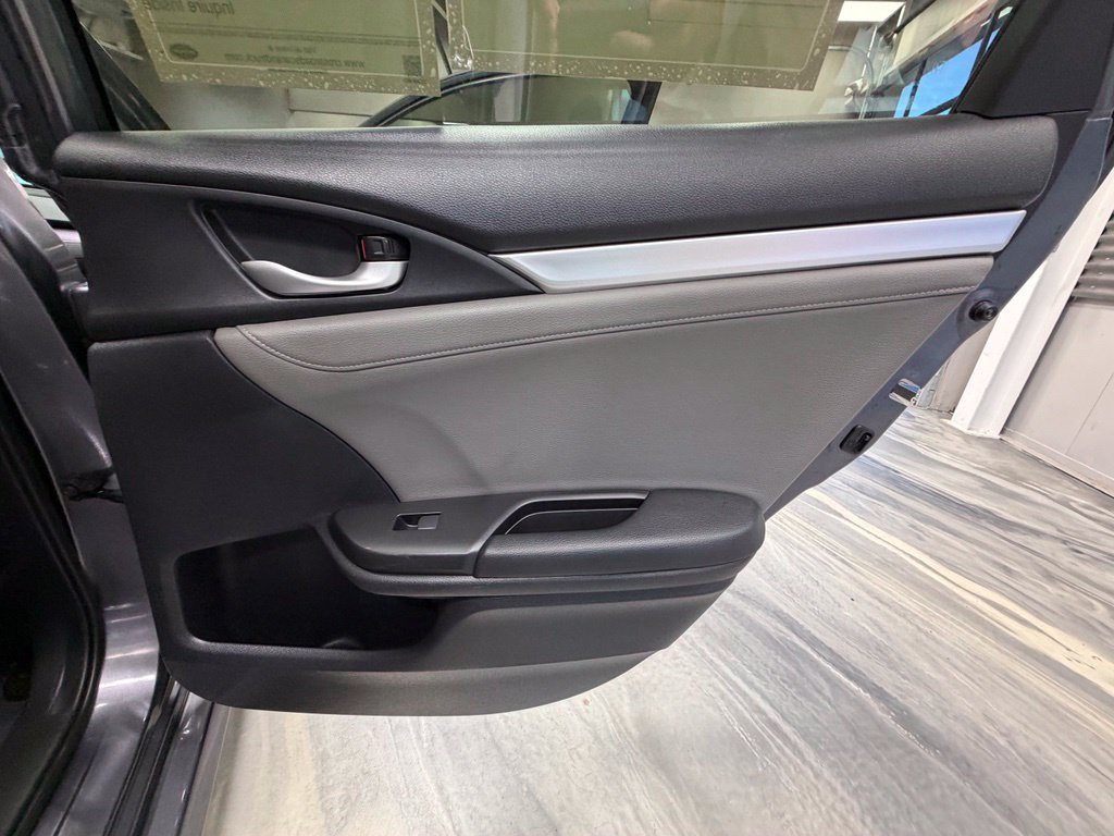 Used 2018 Honda Civic Touring image 43