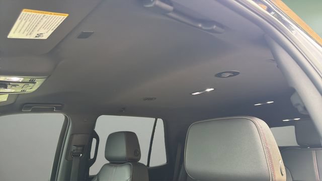 Used 2023 Chevrolet Tahoe RST w/ Luxury Package AWD/4WD image 17