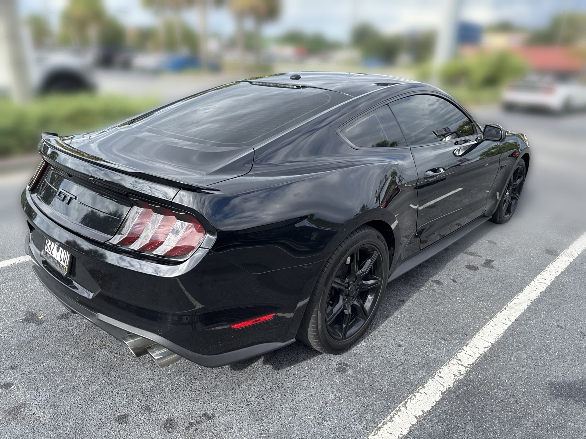 Used 2019 Ford Mustang GT w/ Black Accent Package RWD image 4