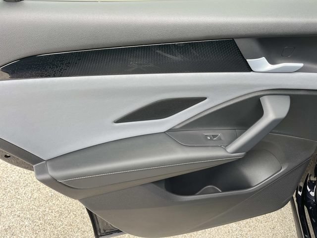 New 2026 Volkswagen Tiguan SE FWD image 23