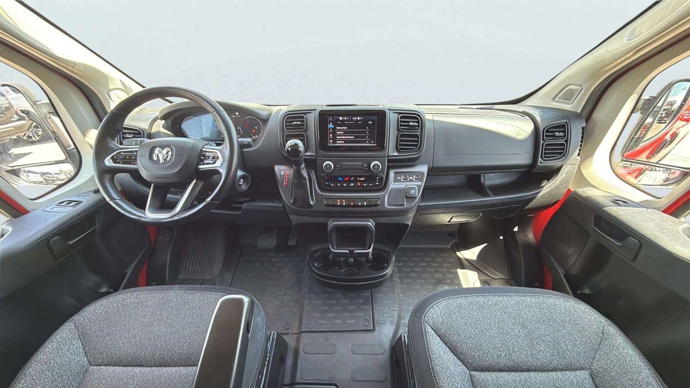 Used 2022 RAM ProMaster 2500 w/ Driver Convenience Group FWD image 8