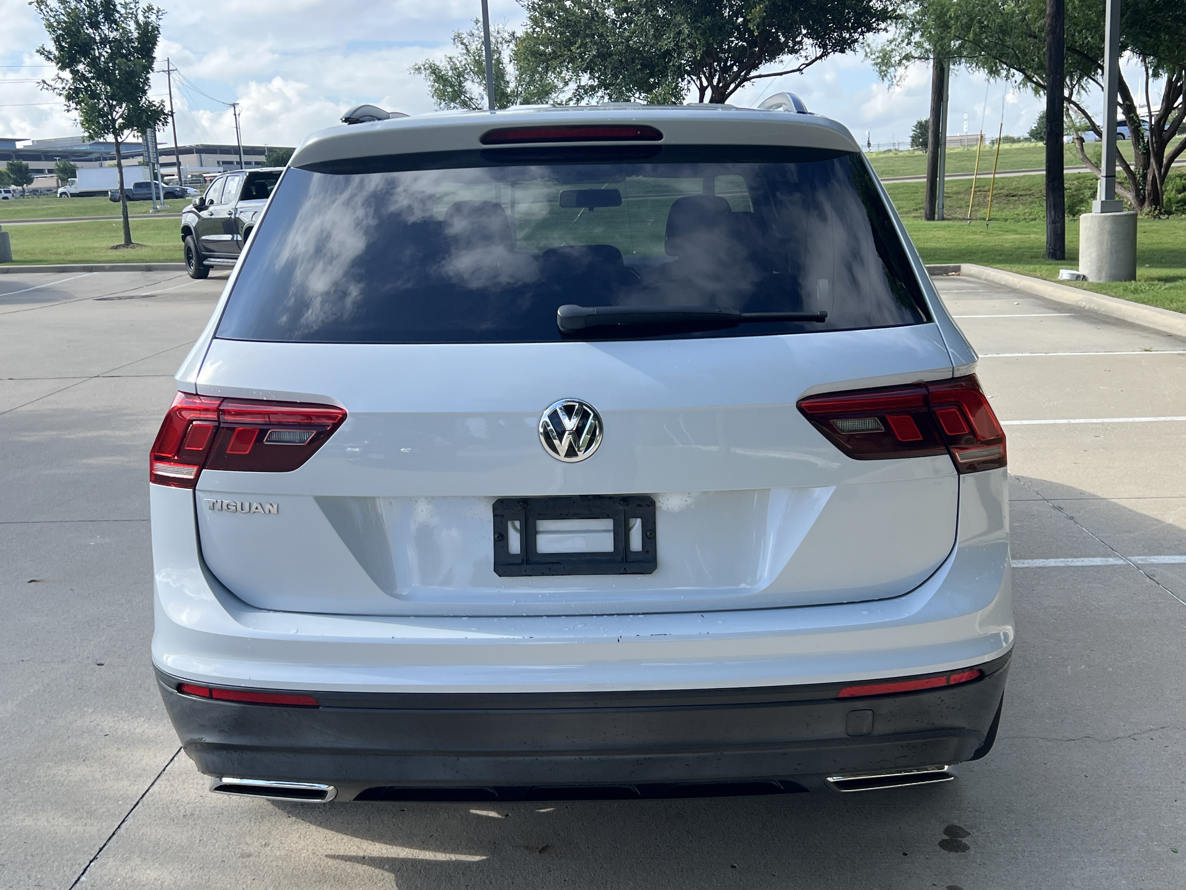 Used 2019 Volkswagen Tiguan S FWD image 7