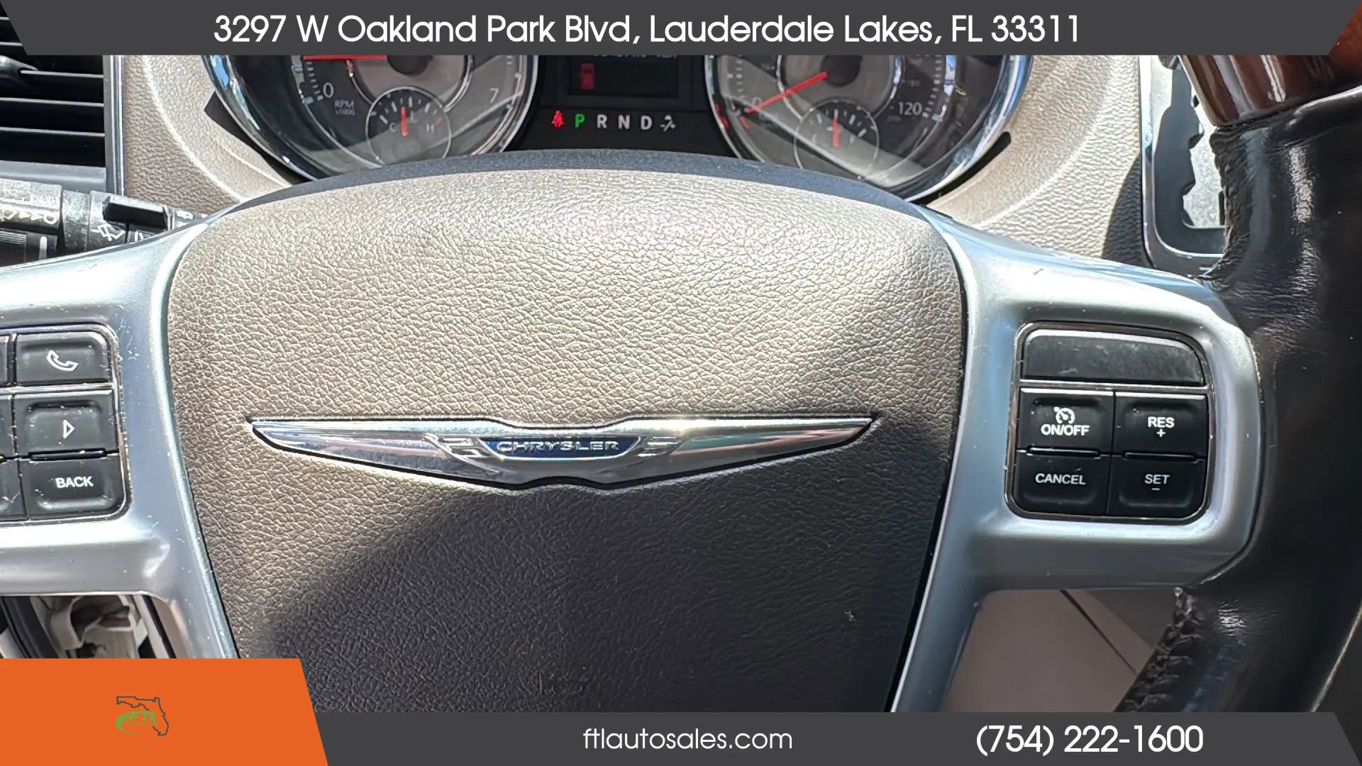 Used 2012 Chrysler Town & Country Limited w/ Luxury Group FWD image 59