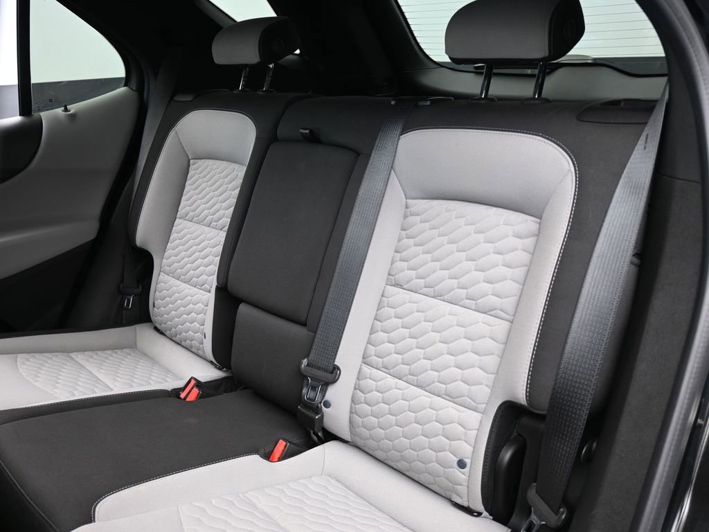 Used 2020 Chevrolet Equinox LS image 24