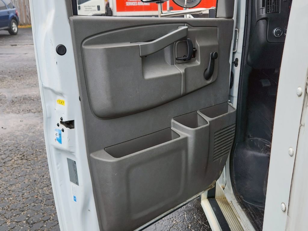 Used 2016 Chevrolet Express 3500 w/ School Bus Package RWD image 15