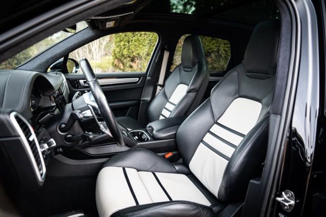 Used 2021 Porsche Cayenne GTS image 39