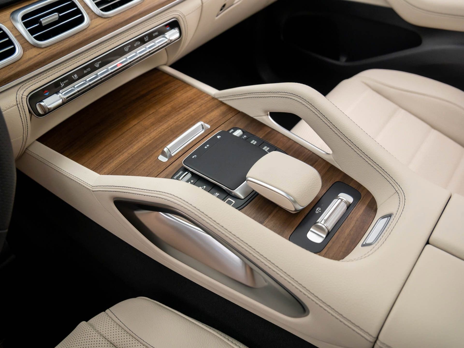 New 2026 Mercedes-Benz GLS 580 4MATIC image 12