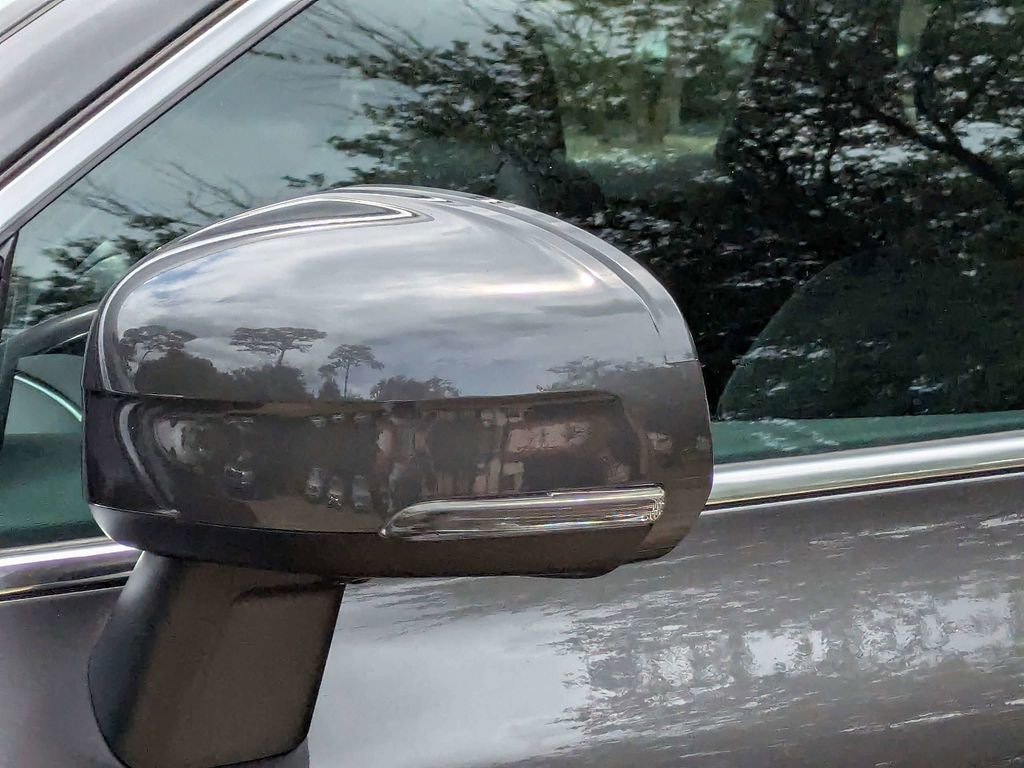 Certified 2023 Volvo XC60 B5 Plus FWD image 10