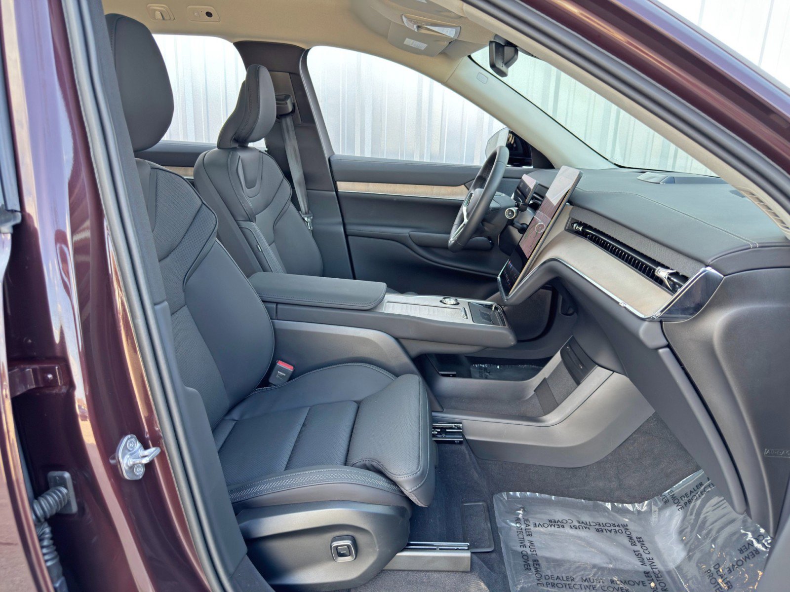 Used 2025 Volvo EX90 Ultra image 16