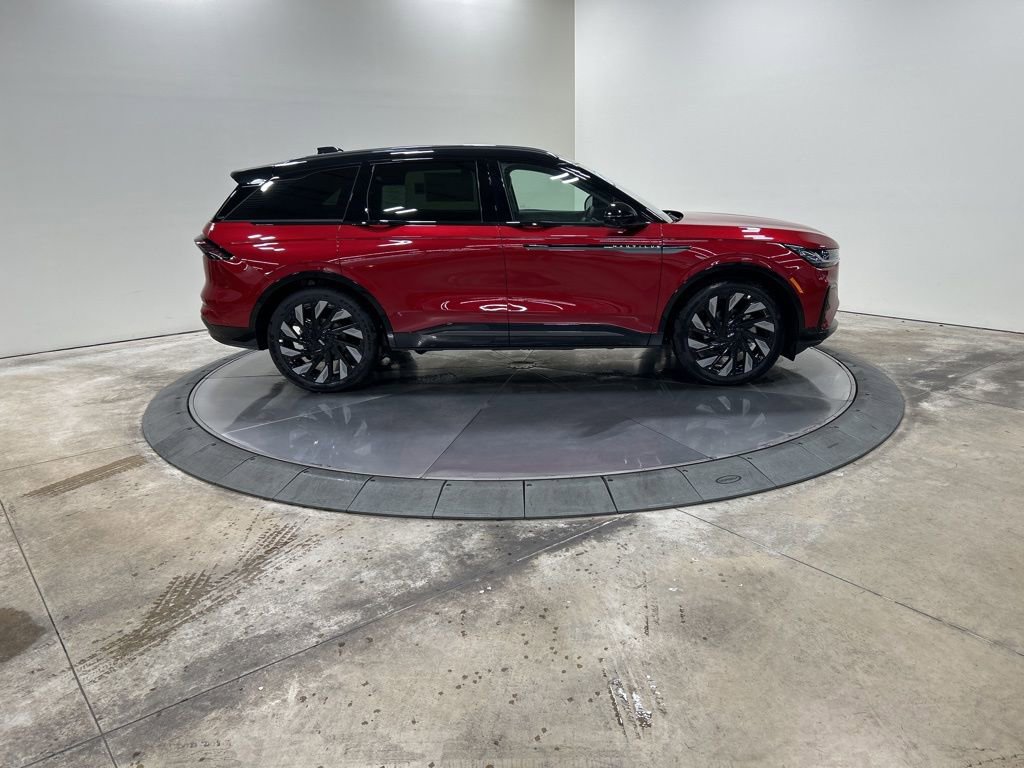 New 2026 Lincoln Nautilus Reserve image 4