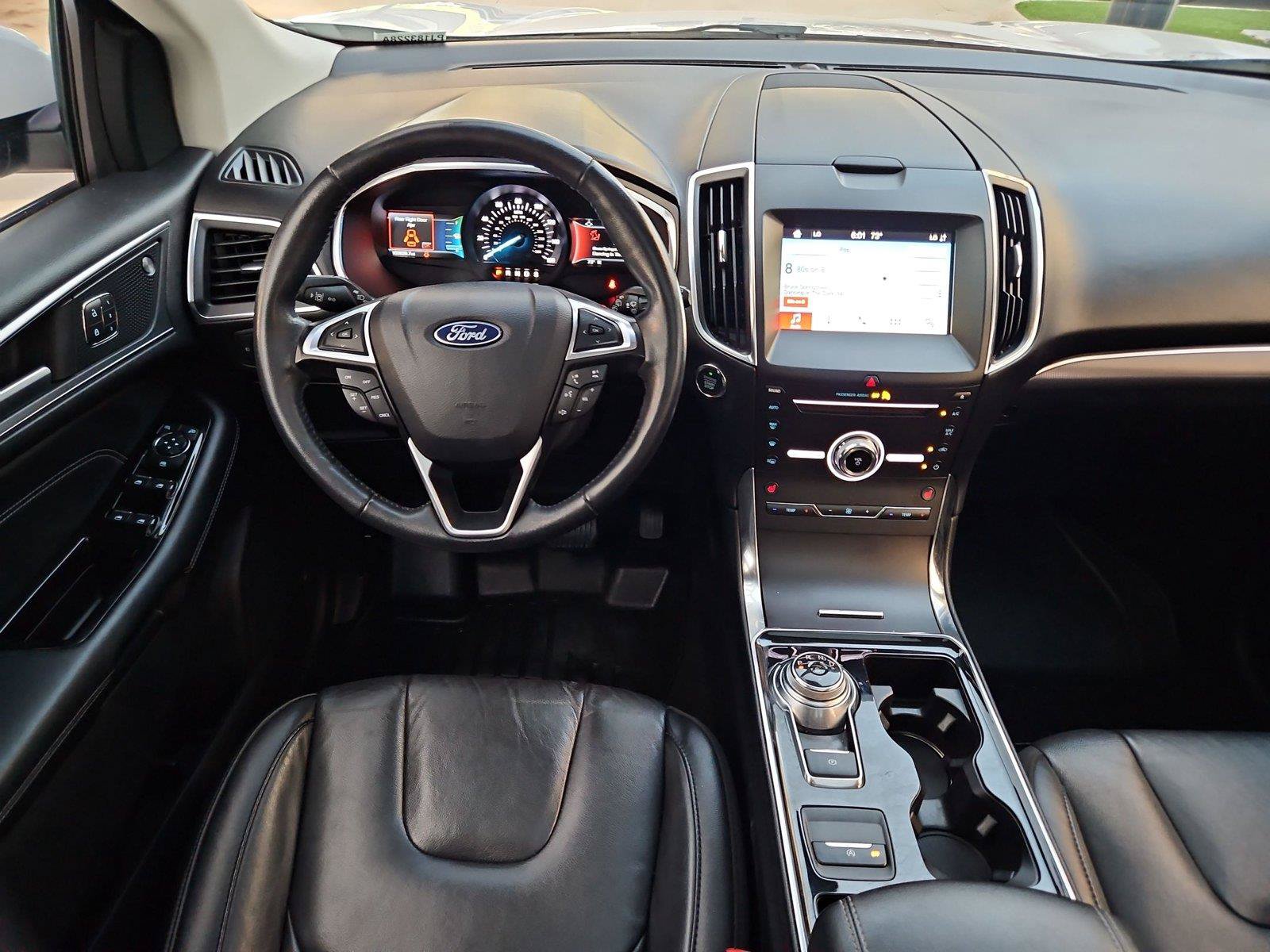 Used 2019 Ford Edge Titanium FWD image 13