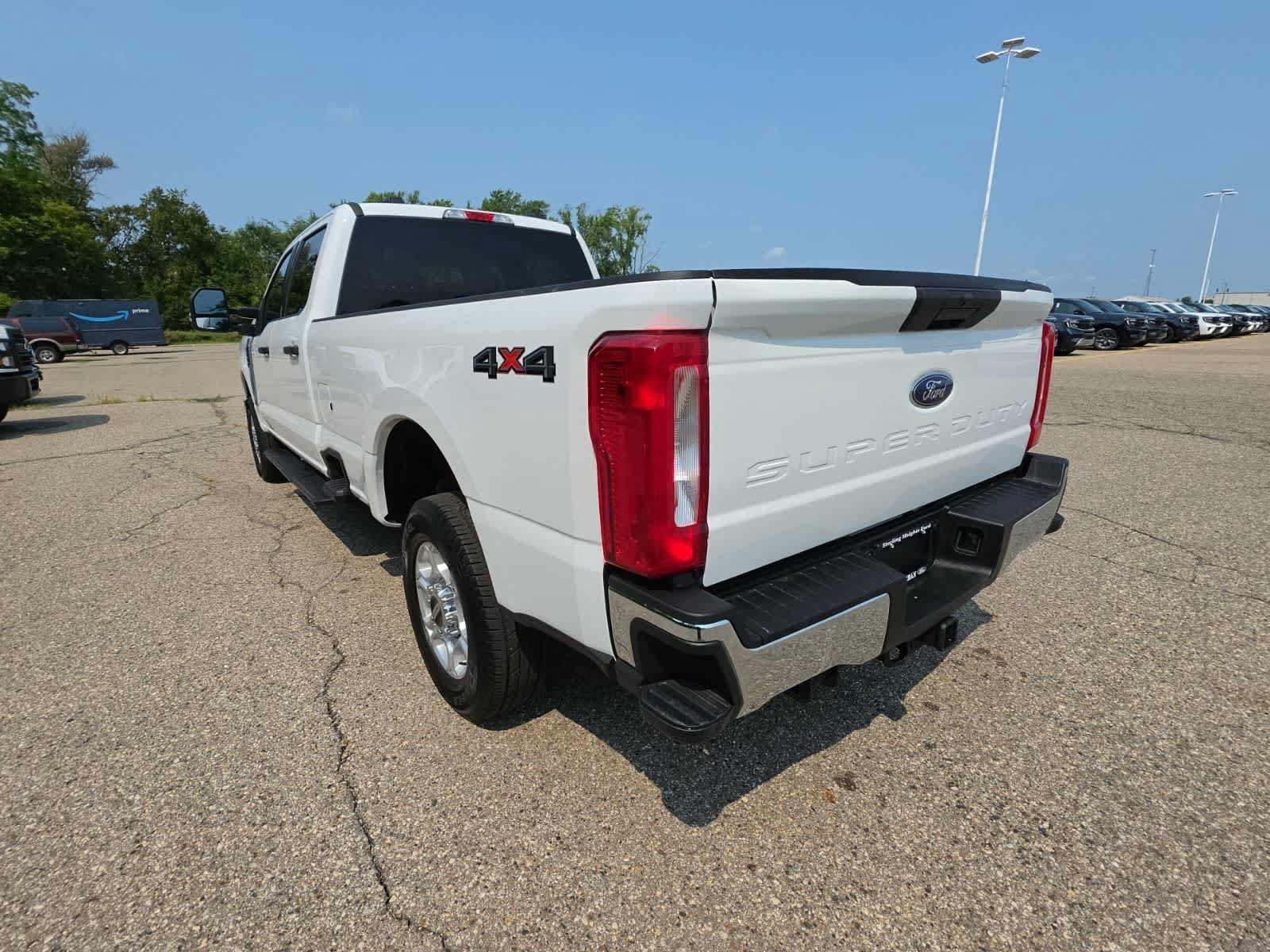 Used 2025 Ford F250 XLT AWD/4WD image 14