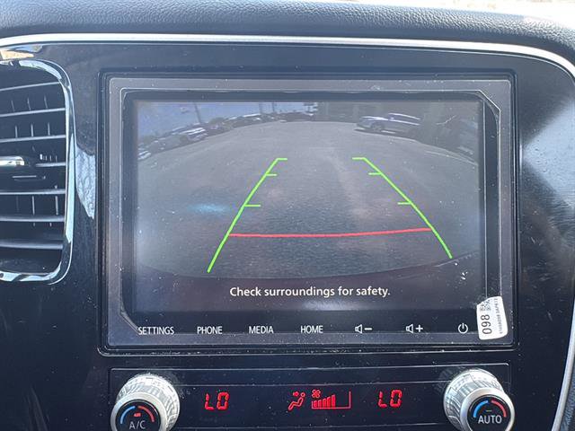 Used 2020 Mitsubishi Outlander LE image 22