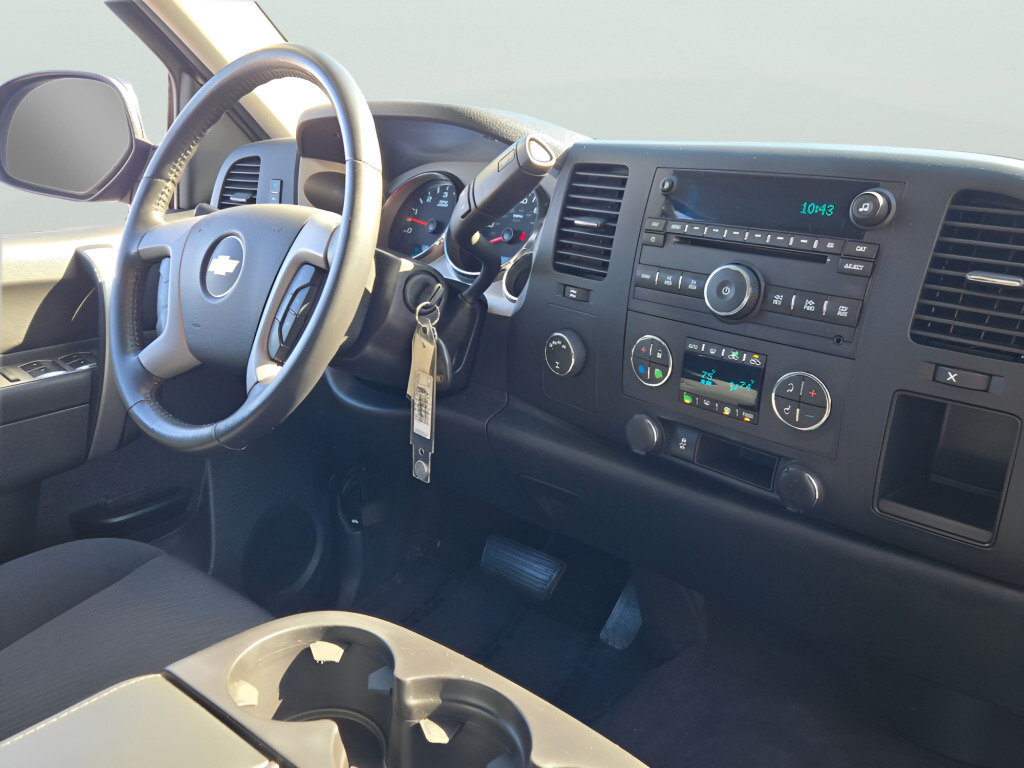 Used 2013 Chevrolet Silverado 1500 LT w/ All-Star Edition AWD/4WD image 8