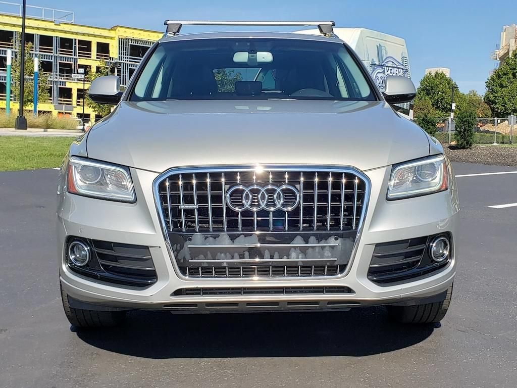 Used 2015 Audi Q5 2.0T Premium Plus w/ Technology Package AWD/4WD image 2