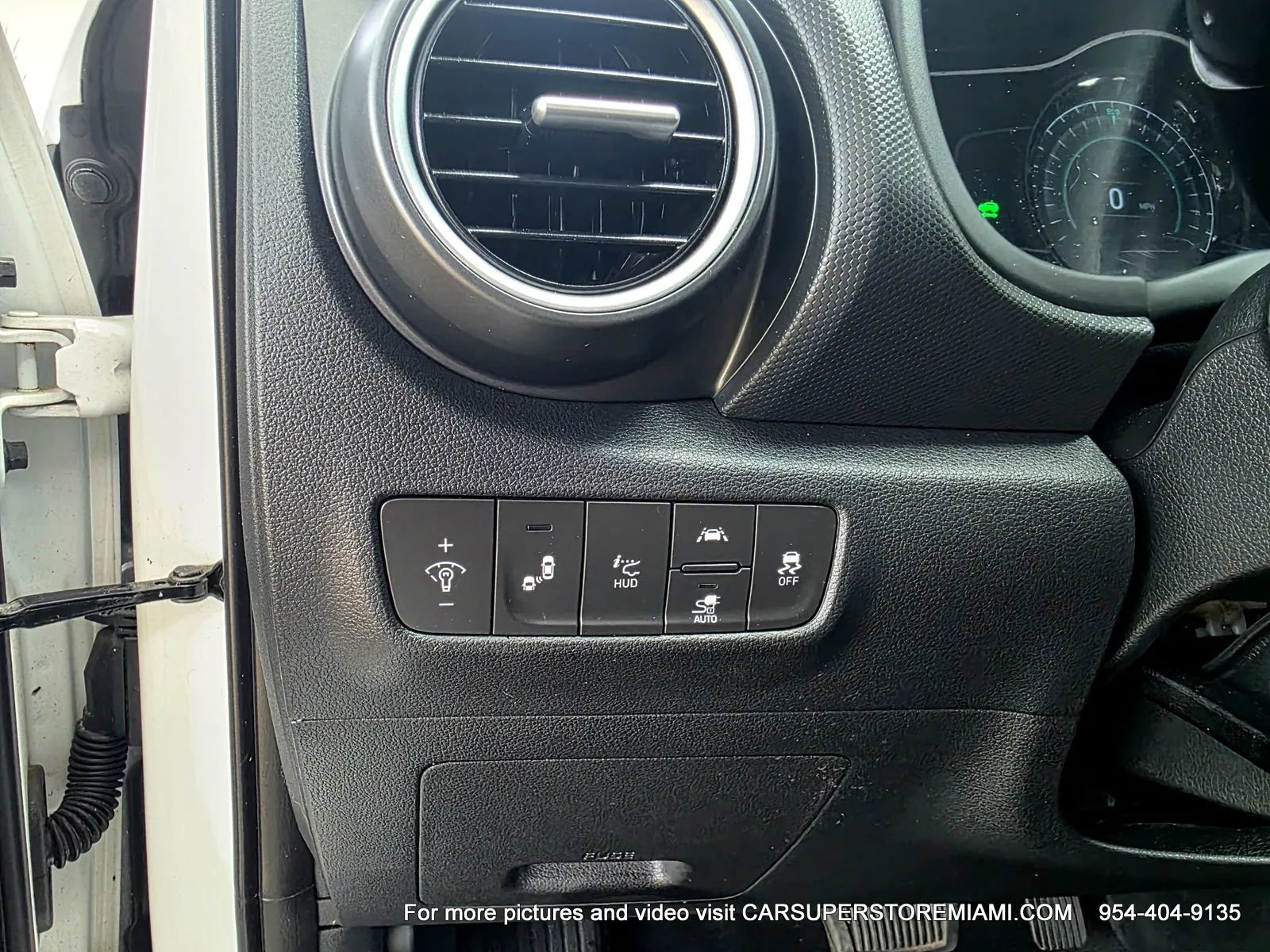 Used 2021 Hyundai Kona Ultimate FWD image 24