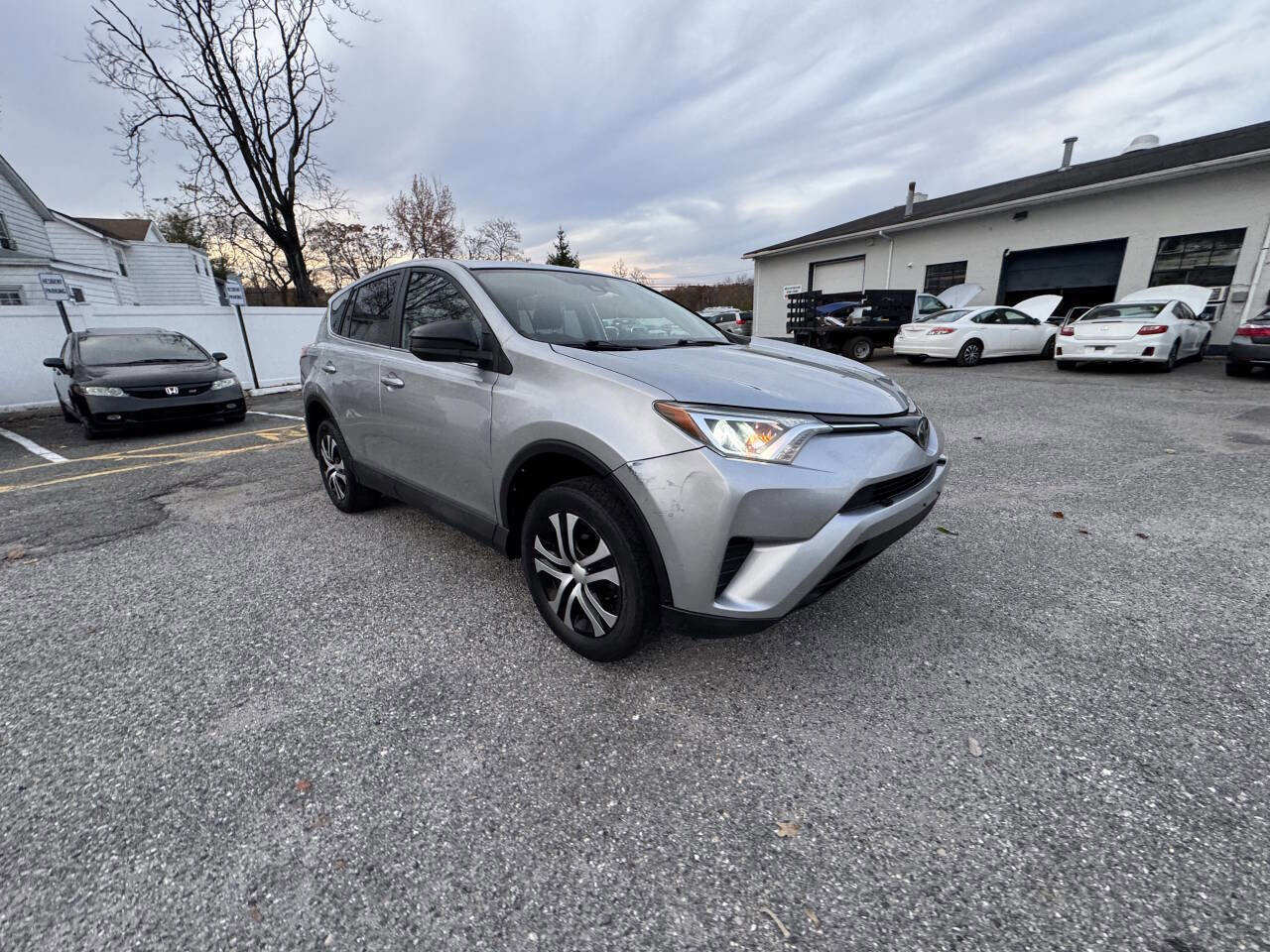 Used 2018 Toyota RAV4 LE w/ All Weather Liner Package image 5