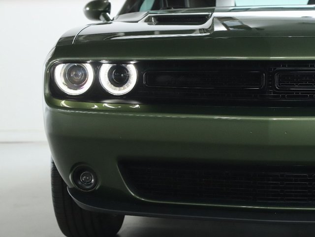Used 2023 Dodge Challenger SXT w/ Blacktop Package image 6