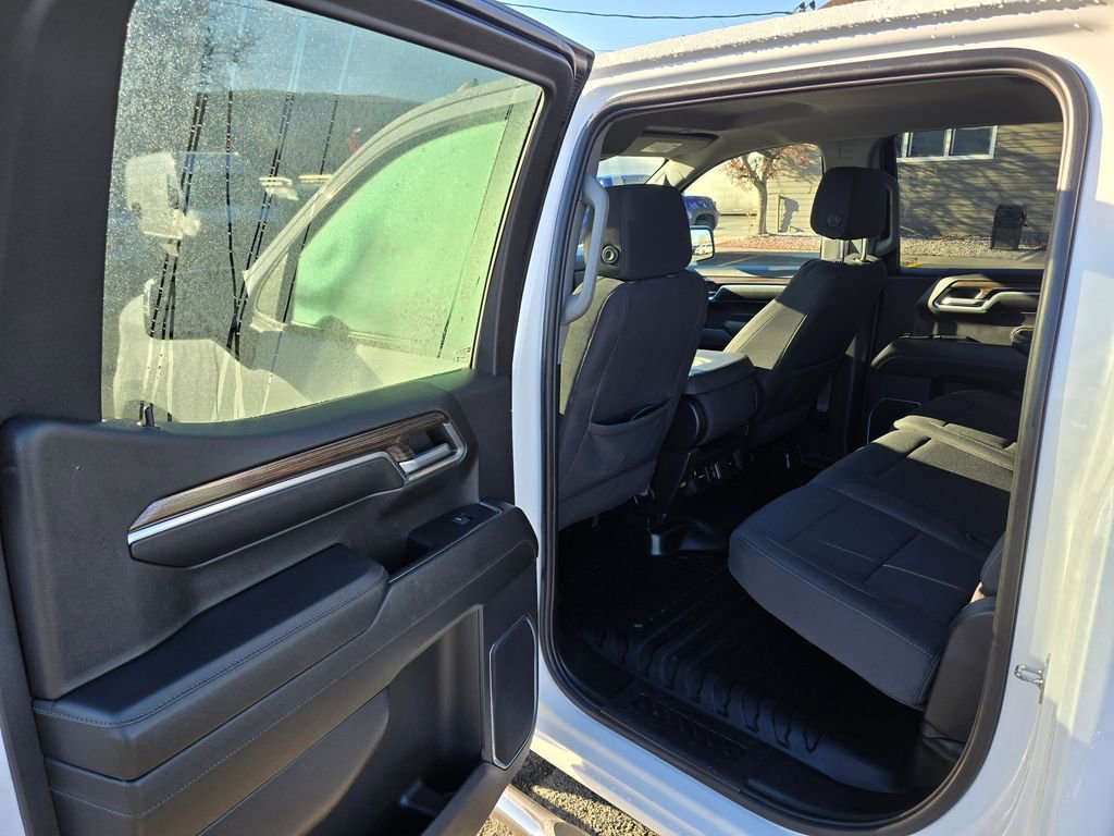 Used 2024 Chevrolet Silverado 1500 LT image 15